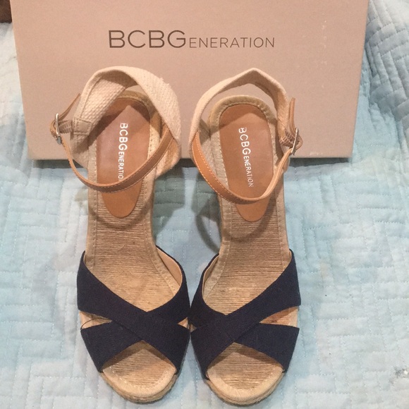 BCBGeneration navy and linen sandals - Picture 2 of 3